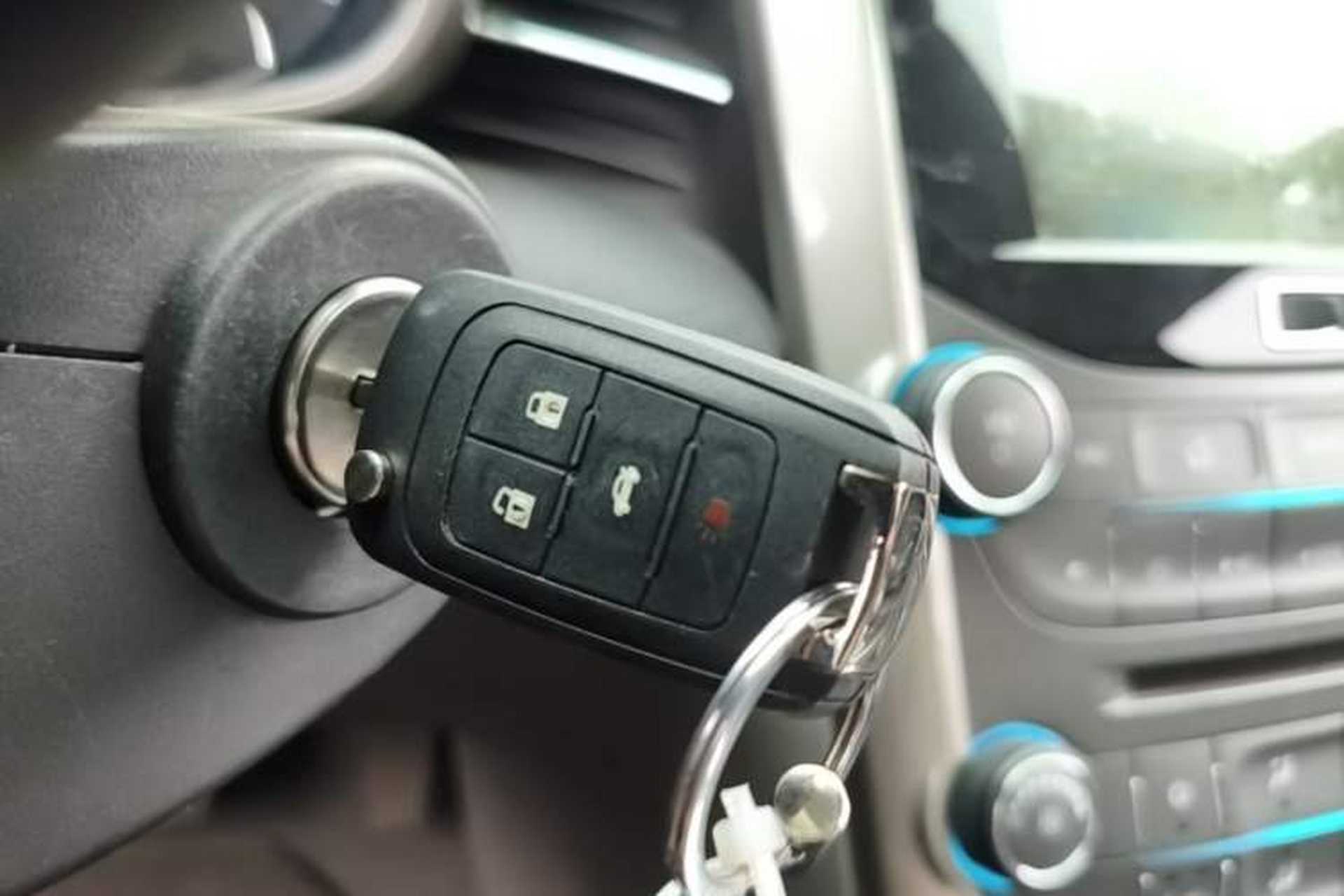 Used Chevrolet Malibu 2014 2.0L Automatic Luxury Edition Vehicle Key