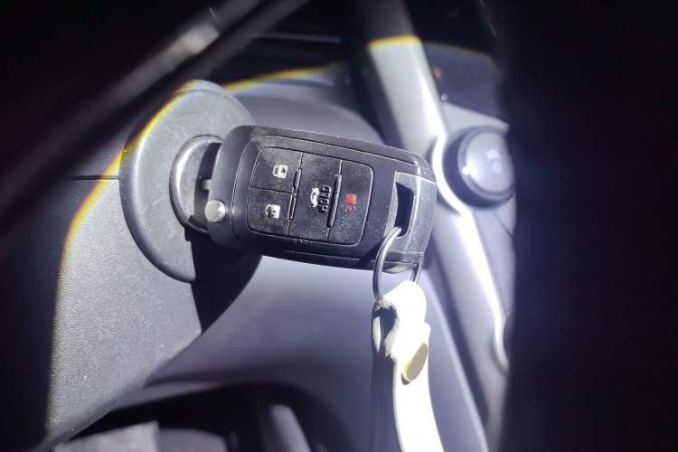Used Chevrolet Malibu 2014 2.0L Automatic Luxury Edition Vehicle Key