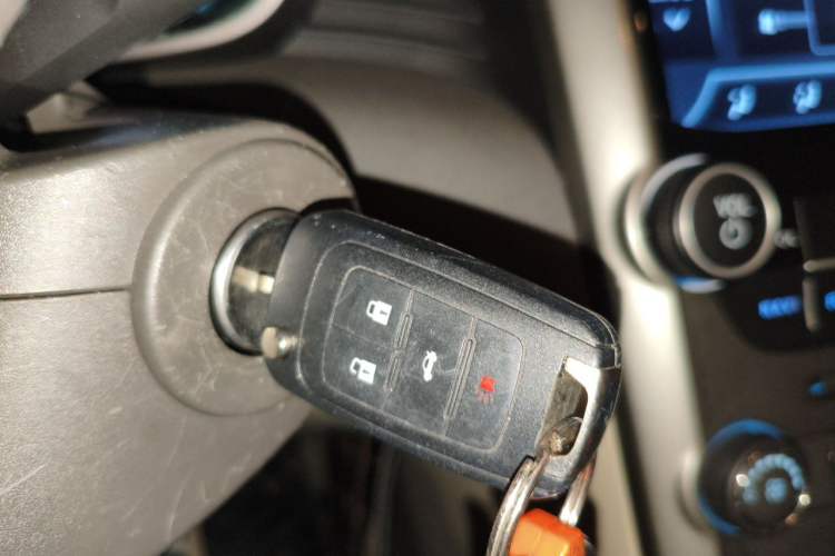 Used Chevrolet Malibu 2014 2.0L Automatic Comfort Edition Vehicle Key