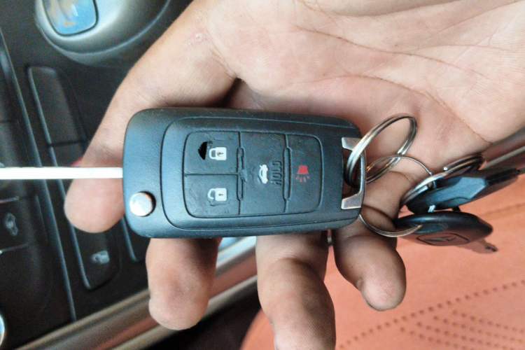 Used Chevrolet Malibu 2014 2.0L Automatic Comfort Edition Vehicle Key