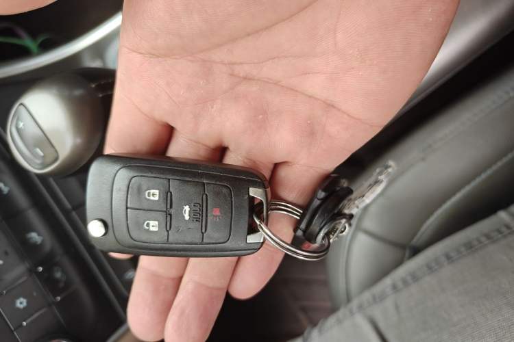 Used Chevrolet Malibu 2014 2.4L Automatic Luxury Edition Vehicle Key