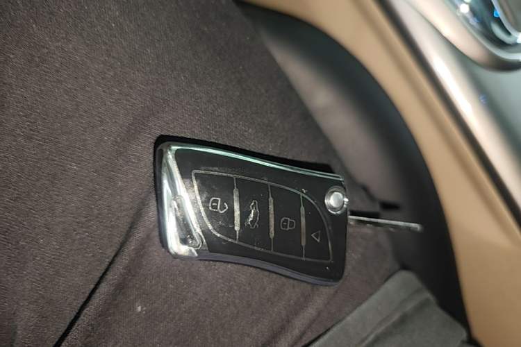 Used Chevrolet Malibu 2014 2.0L Automatic Comfort Edition Vehicle Key
