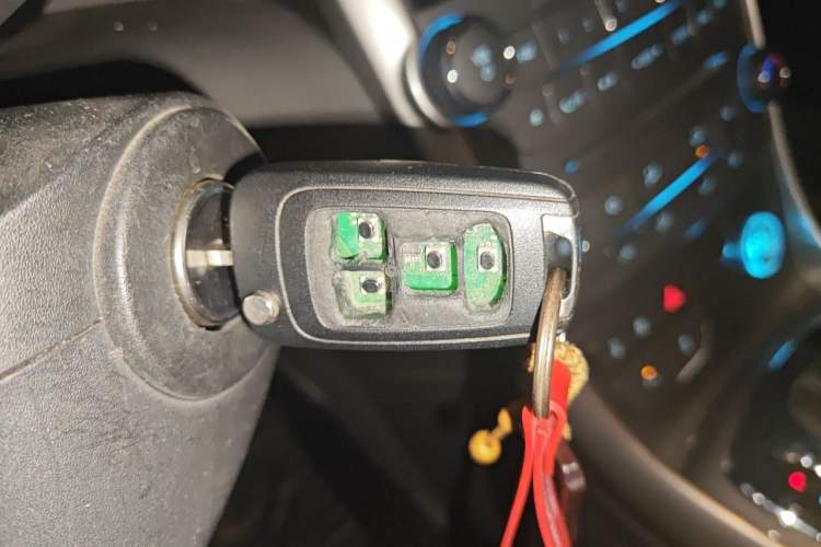 Used Chevrolet Malibu 2014 1.6T Automatic Comfort Edition Vehicle Key