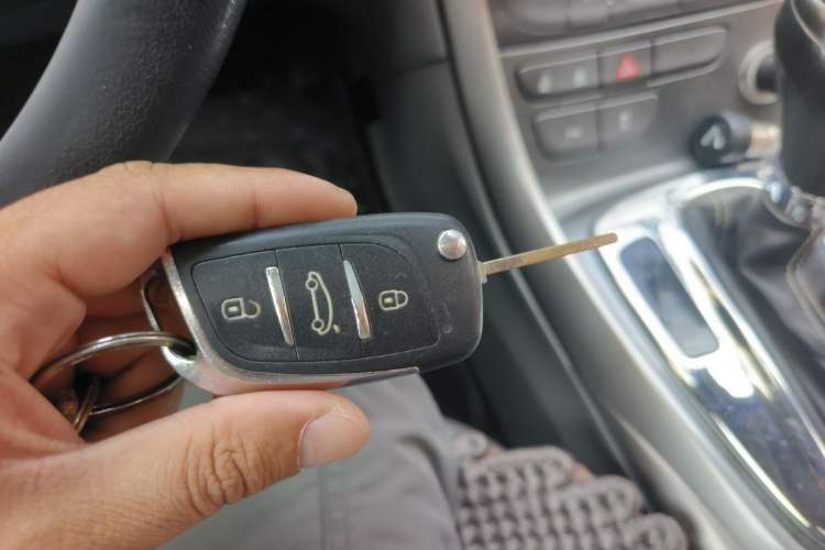 Used Chevrolet Malibu 2014 2.0L Automatic Luxury Edition Vehicle Key