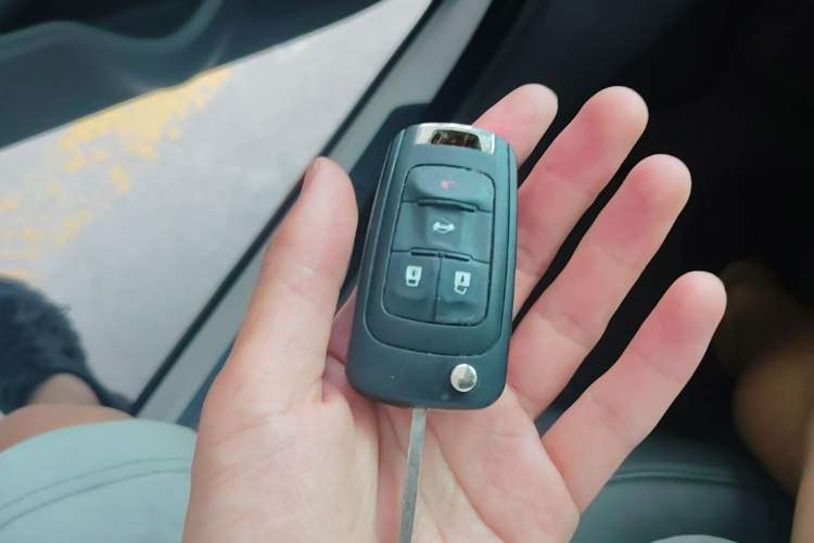 Used Chevrolet Malibu 2014 2.0L Automatic Luxury Edition Vehicle Key
