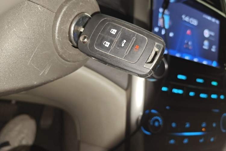 Used Chevrolet Malibu 2014 2.0L Automatic Comfort Edition Vehicle Key