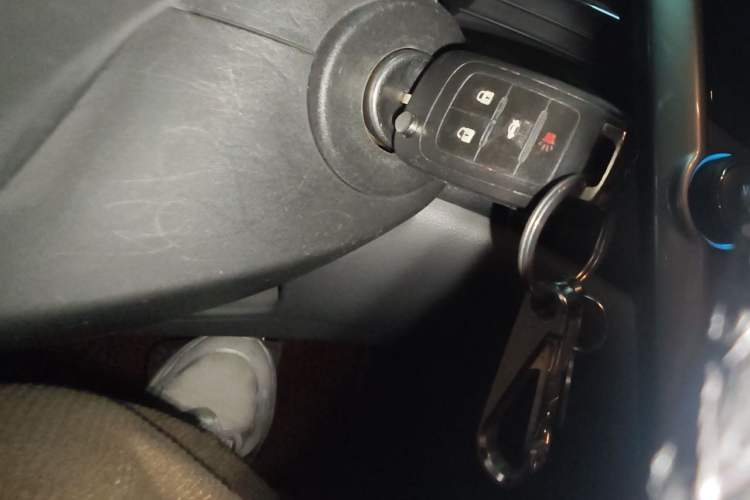 Used Chevrolet Malibu 2014 2.0L Automatic Luxury Edition Vehicle Key