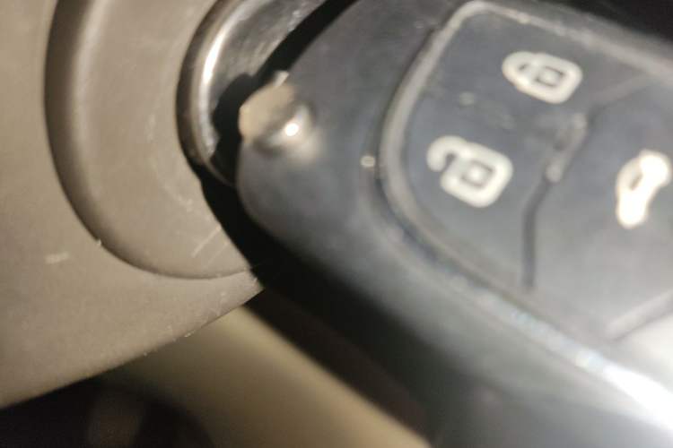 Used Chevrolet Malibu 2014 2.0L Automatic Comfort Edition Vehicle Key
