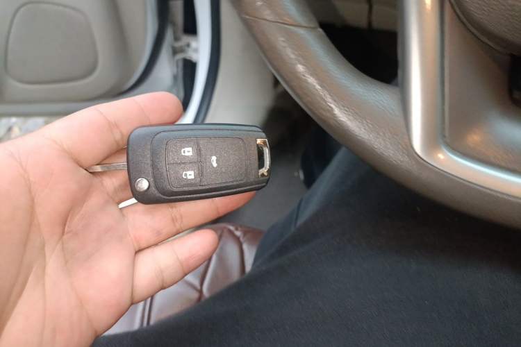 Used Chevrolet Malibu 2014 2.0L Automatic Comfort Edition Vehicle Key