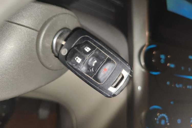 Used Chevrolet Malibu 2014 2.0L Automatic Comfort Edition Vehicle Key