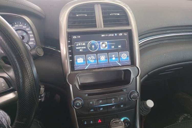 Used Chevrolet Malibu 2014 1.6T Automatic Comfort Edition Audio And AC Panel