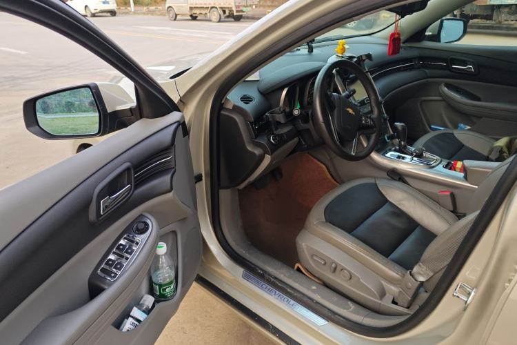 Used Chevrolet Malibu 2014 2.0L Automatic Luxury Edition Driver Seat