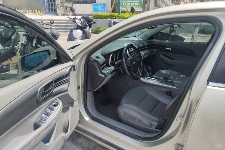Used Chevrolet Malibu 2014 2.0L Automatic Luxury Edition Driver Seat