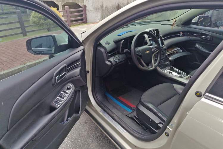 Used Chevrolet Malibu 2014 1.6T Automatic Comfort Edition Driver Seat