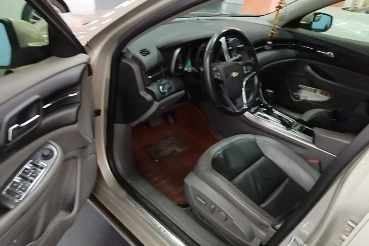 Used Chevrolet Malibu 2014 2.0L Automatic Luxury Edition Driver Seat