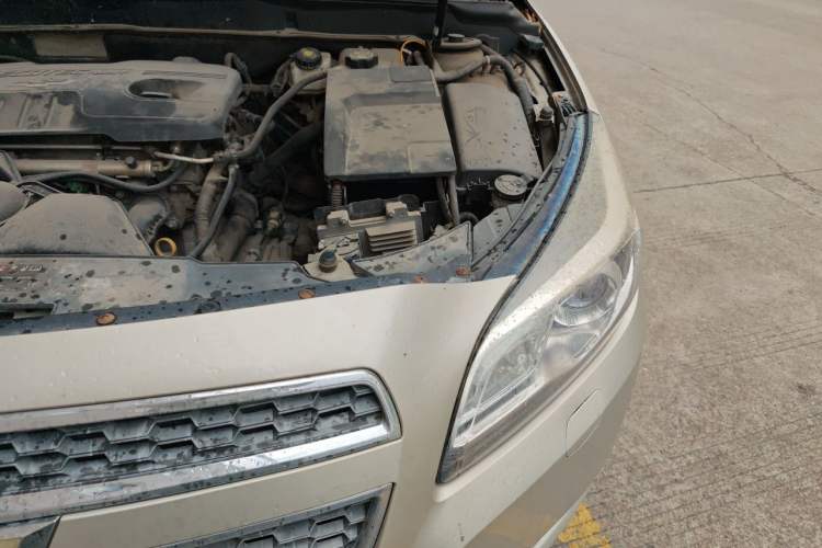 Used Chevrolet Malibu 2014 2.0L Automatic Luxury Edition Engine Bay Left
