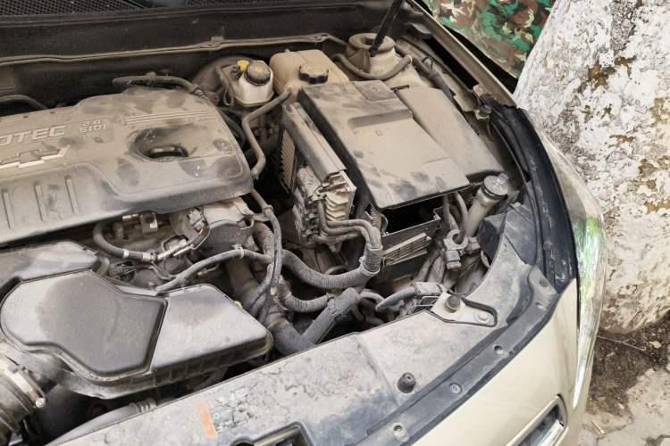 Used Chevrolet Malibu 2014 2.4L Automatic Luxury Edition Engine Bay Left