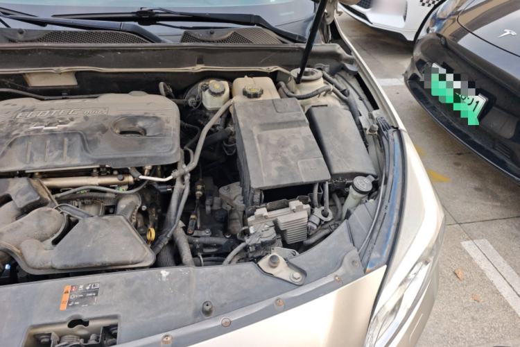 Used Chevrolet Malibu 2014 2.0L Automatic Luxury Edition Engine Bay Left