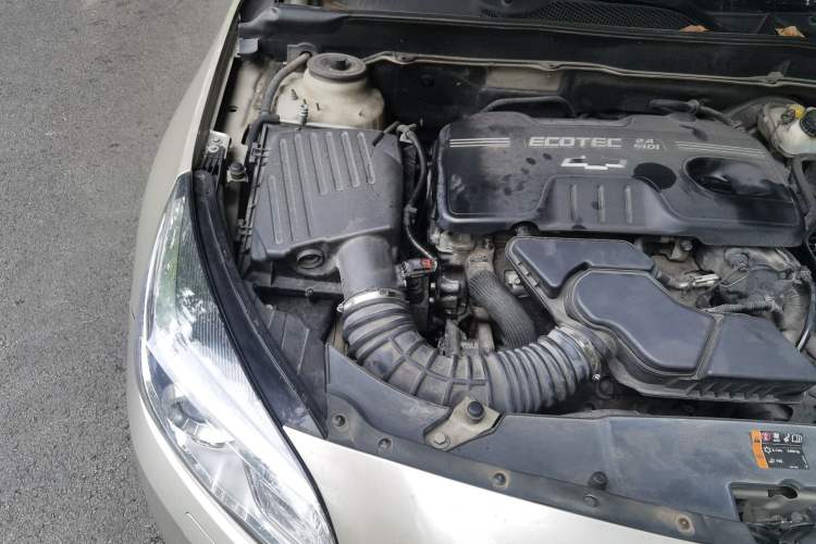 Used Chevrolet Malibu 2014 2.4L Automatic Luxury Edition Engine Bay Right