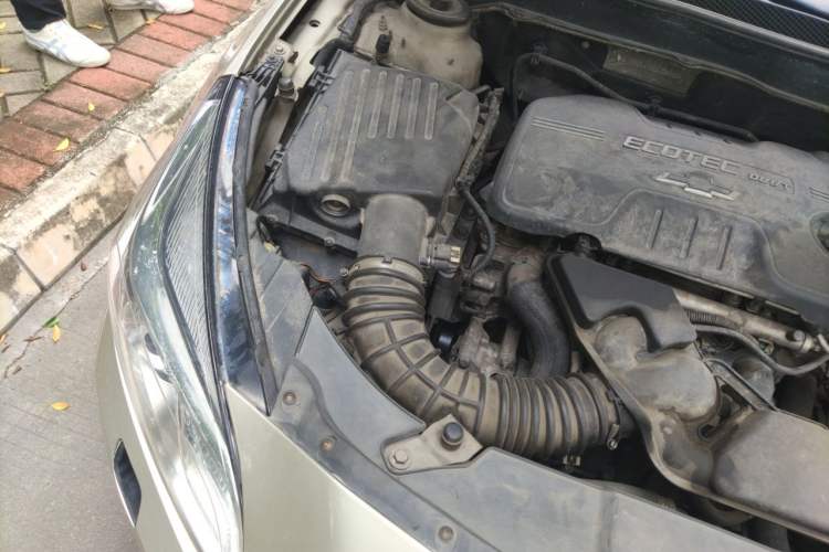 Used Chevrolet Malibu 2014 2.0L Automatic Luxury Edition Engine Bay Right