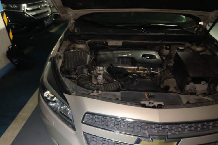 Used Chevrolet Malibu 2014 2.0L Automatic Luxury Edition Engine Bay Right