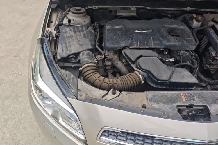 Used Chevrolet Malibu 2014 2.4L Automatic Luxury Edition Engine Bay Right