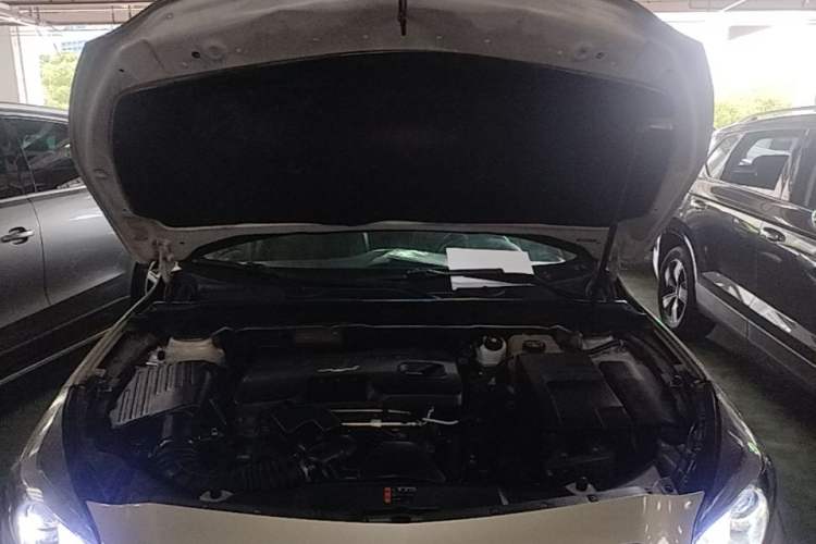 Used Chevrolet Malibu 2014 2.0L Automatic Luxury Edition Engine Bay