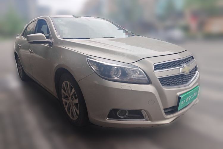 Used Chevrolet Malibu 2014 2.4L Automatic Luxury Edition Front Right 45 Deg