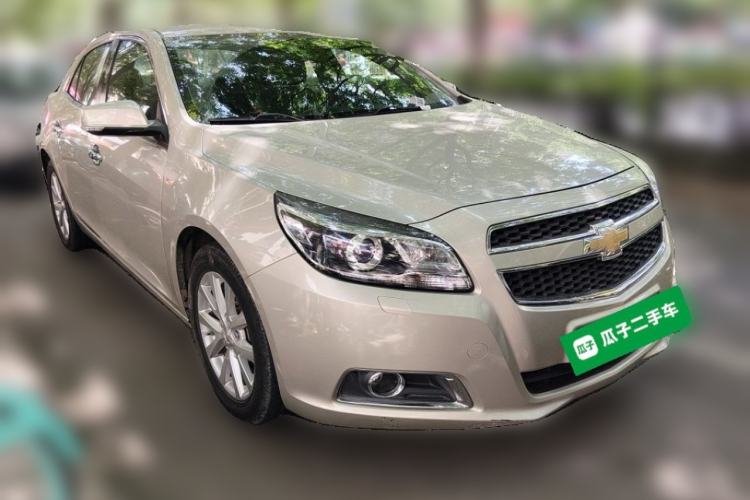 Used Chevrolet Malibu 2014 2.4L Automatic Luxury Edition Front Right 45 Deg