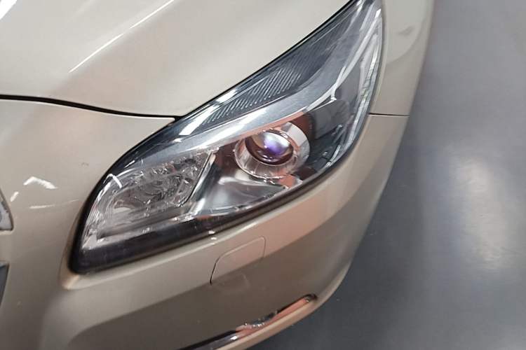 Used Chevrolet Malibu 2014 2.0L Automatic Luxury Edition Left Front Headlight