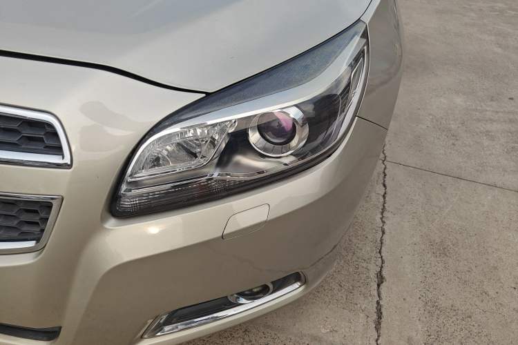 Used Chevrolet Malibu 2014 2.0L Automatic Luxury Edition Left Front Headlight