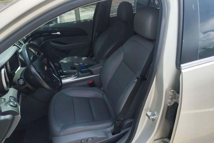Used Chevrolet Malibu 2014 2.0L Automatic Luxury Edition Left Front Seat