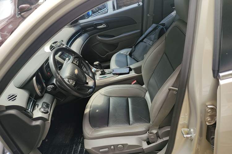 Used Chevrolet Malibu 2014 2.0L Automatic Luxury Edition Left Front Seat