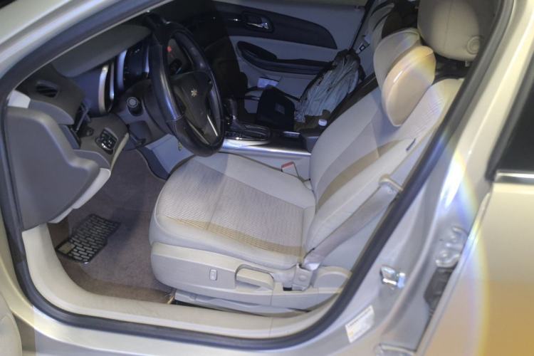 Used Chevrolet Malibu 2014 2.0L Automatic Comfort Edition Left Front Seat