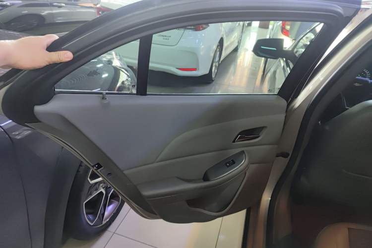 Used Chevrolet Malibu 2014 2.0L Automatic Luxury Edition Left Rear Door Interior