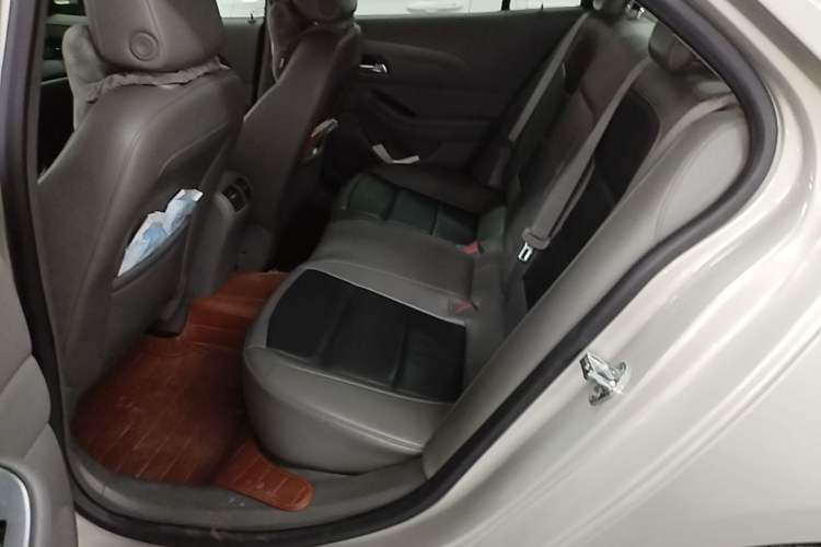 Used Chevrolet Malibu 2014 2.0L Automatic Luxury Edition Left Rear Seat