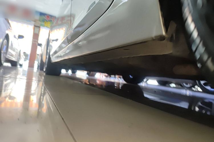 Used Chevrolet Malibu 2014 2.0L Automatic Luxury Edition Left Side Sill
