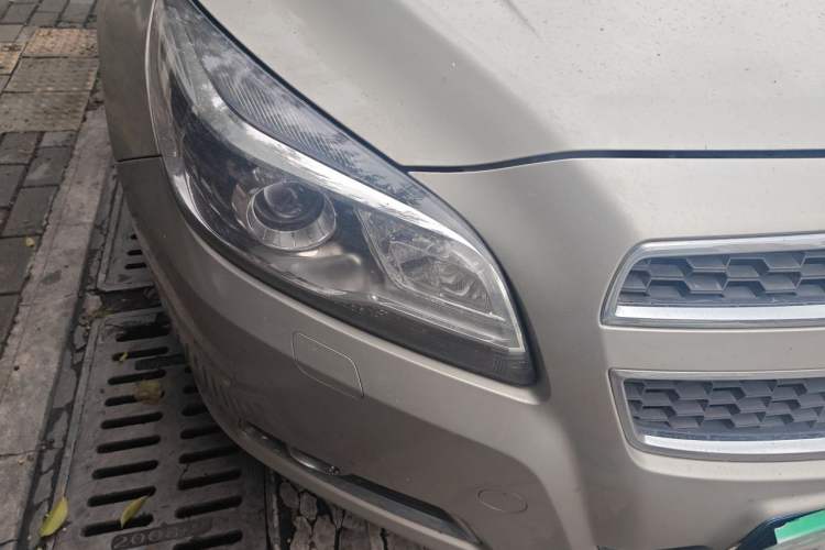 Used Chevrolet Malibu 2014 2.4L Automatic Luxury Edition Right Front Headlight