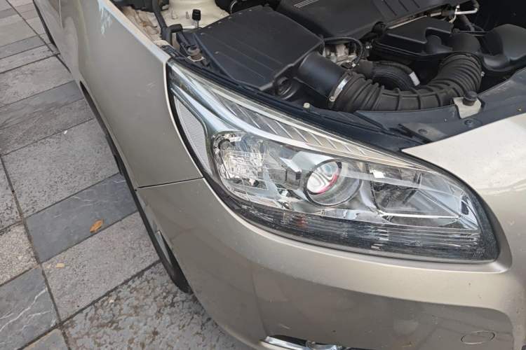 Used Chevrolet Malibu 2014 2.0L Automatic Comfort Edition Right Front Headlight