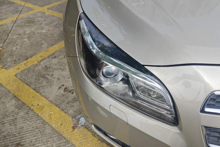 Used Chevrolet Malibu 2014 2.0L Automatic Luxury Edition Right Front Headlight