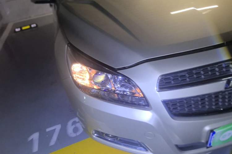 Used Chevrolet Malibu 2014 2.0L Automatic Comfort Edition Right Front Headlight