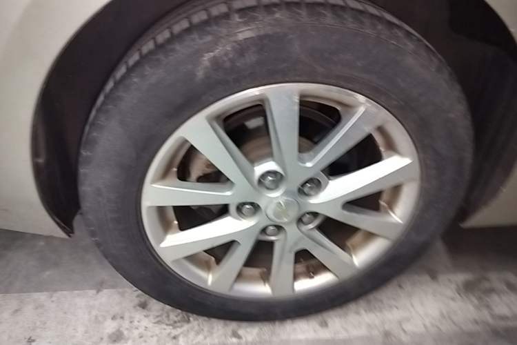 Used Chevrolet Malibu 2014 2.0L Automatic Luxury Edition Right Rear Wheel Hub
