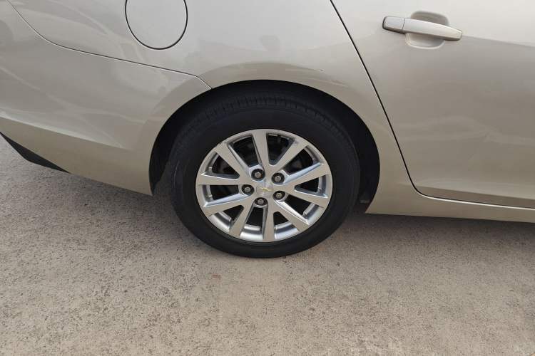 Used Chevrolet Malibu 2014 2.0L Automatic Luxury Edition Right Rear Wheel Hub
