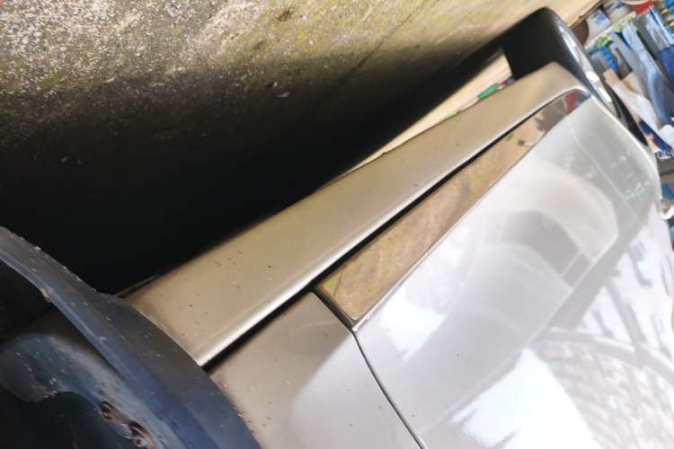 Used Chevrolet Malibu 2014 2.0L Automatic Luxury Edition Right Side Sill