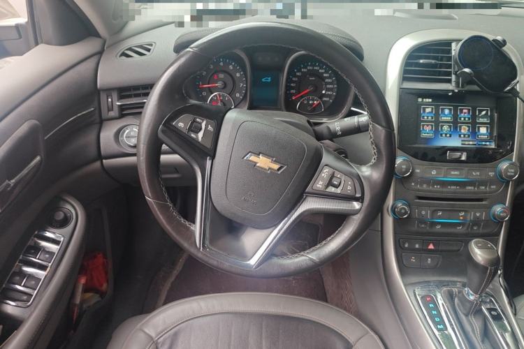Used Chevrolet Malibu 2014 2.4L Automatic Luxury Edition Steering Wheel