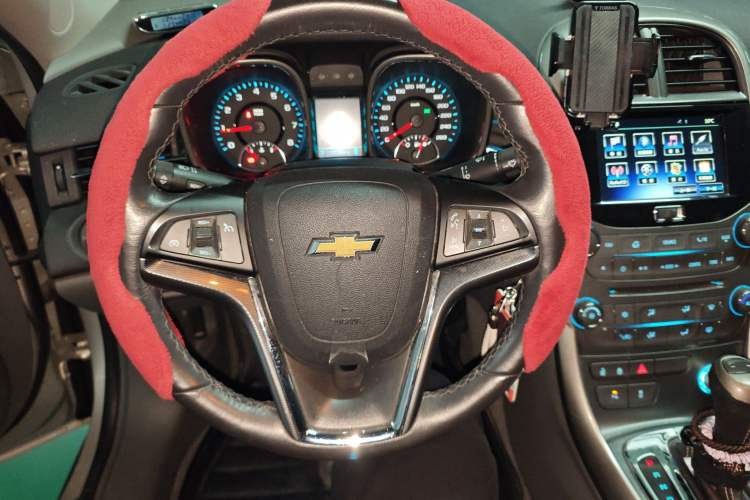 Used Chevrolet Malibu 2014 2.0L Automatic Luxury Edition Steering Wheel