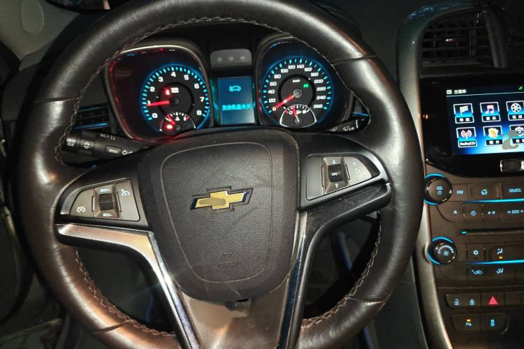 Used Chevrolet Malibu 2014 2.0L Automatic Luxury Edition Steering Wheel