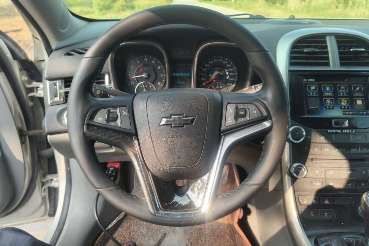 Used Chevrolet Malibu 2014 2.0L Automatic Luxury Edition Steering Wheel