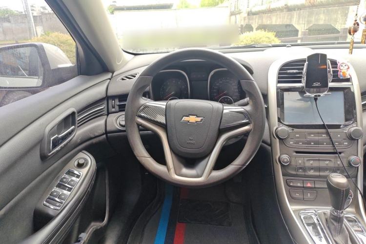 Used Chevrolet Malibu 2014 1.6T Automatic Comfort Edition Steering Wheel