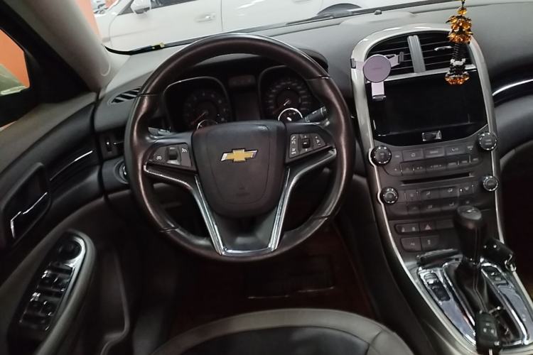 Used Chevrolet Malibu 2014 2.0L Automatic Luxury Edition Steering Wheel
